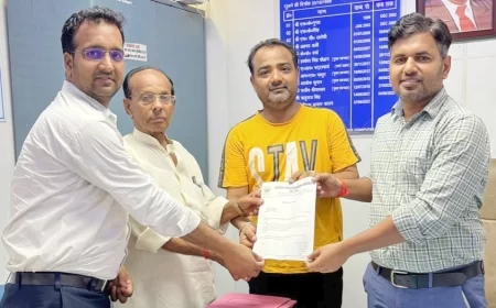 "भरथना: SBI में ठंडे पानी की व्यवस्था पर मिली सराहना, इंडियन बैंक में ज्ञापन टला"