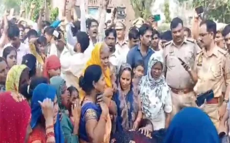 बाराबंकी में बीज दुकानदार की हत्या के बाद बवाल: परिजनों का सड़क पर प्रदर्शन