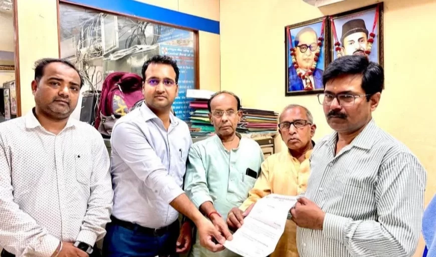 भरथना: भीषण गर्मी में बैंकों में ठंडे पानी की मांग, ग्राहक पंचायत ने सौंपा ज्ञापन