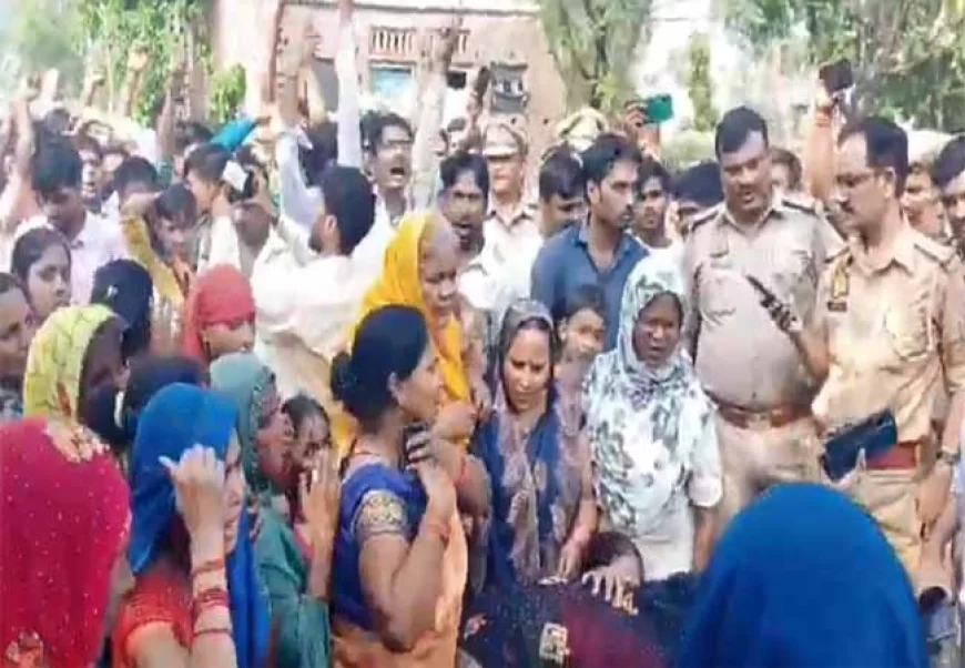 बाराबंकी में बीज दुकानदार की हत्या के बाद बवाल: परिजनों का सड़क पर प्रदर्शन