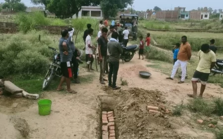 बैनामा से अधिक भूमि पर कब्जे की कोशिश, शिकायत के बाद निर्माण कार्य रुका