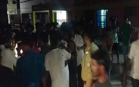 सीतापुर सड़क हादसा: शादी से लौट रहे चार किशोरों की ट्रक की चपेट में आकर मौत