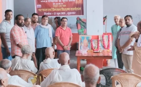 सेवा-संस्कार का संदेश लेकर वृद्धाश्रम पहुँची भारत विकास परिषद