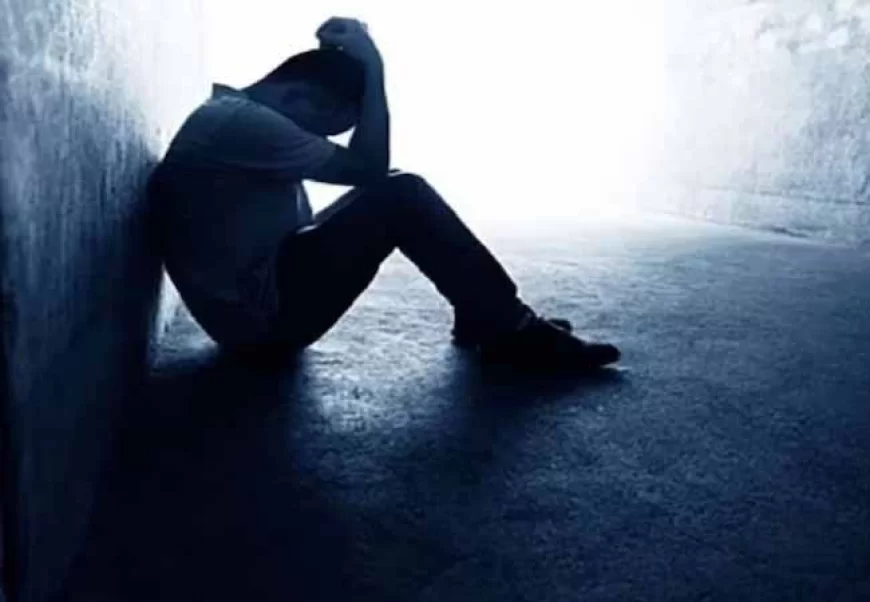 मां का जन्मदिन मनाकर बीबीए छात्र ने की आत्महत्या,  लिखा "आई एम सॉरी पापा"