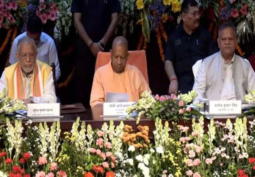 CM योगी ने मेधावी छात्रों को किया सम्मानित, शिक्षा योजनाओं पर 122 करोड़ की सौगात