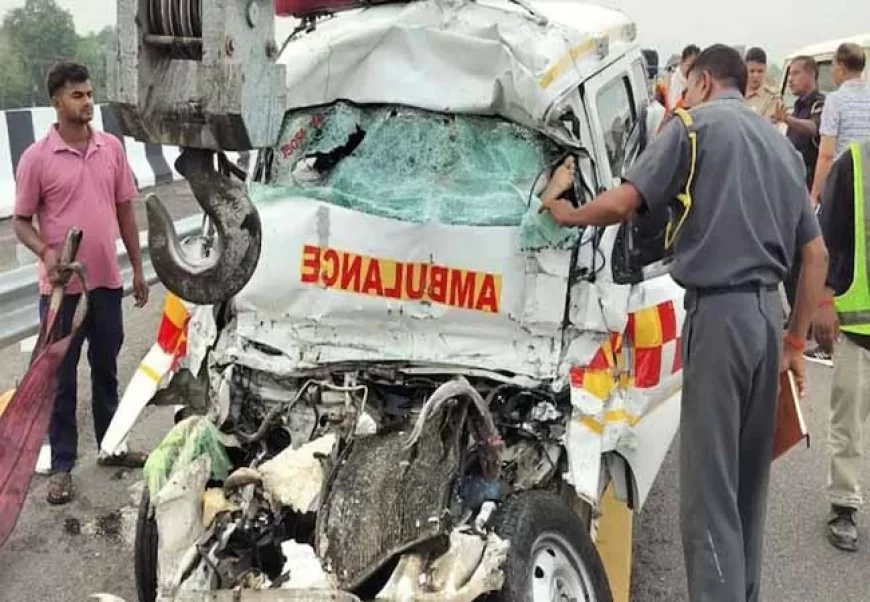 पूर्वांचल एक्सप्रेसवे हादसा: एम्बुलेंस और पिकअप की टक्कर में 5 की मौत, 1 गंभीर