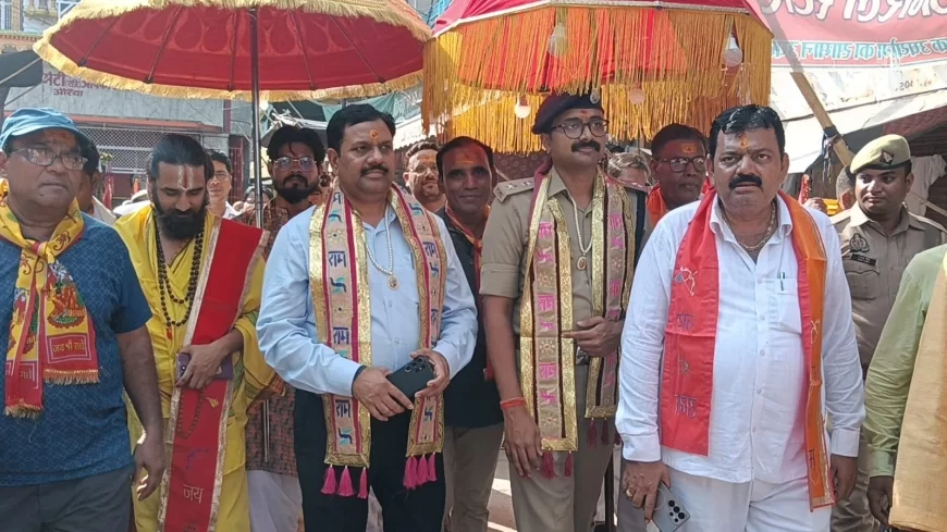 औरैया में भगवान जगन्नाथ की भव्य शोभायात्रा, डीएम और एसपी ने की पूजा