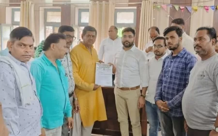 अघोषित बिजली कटौती और जाम से परेशान व्यापारी पहुंचे एसडीएम कार्यालय