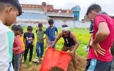 बंदर की करंट से मौत, युवाओं ने किया इंसानों की तरह अंतिम संस्कार | मानवता की मिसाल"