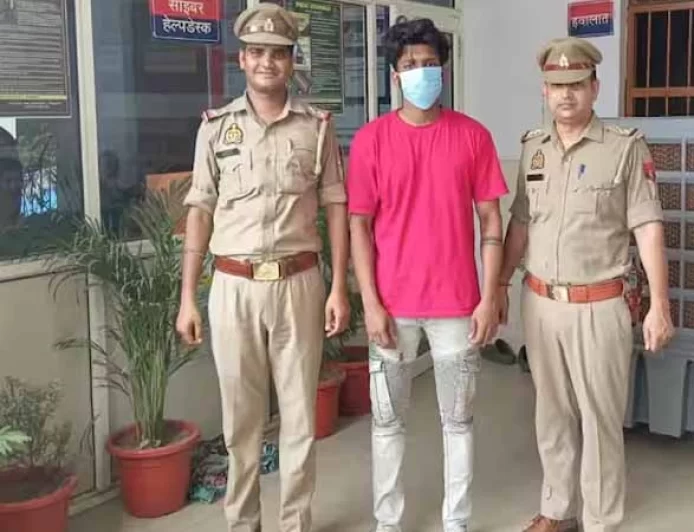 नोएडा में ₹25 हजार का इनामी ठग गिरफ्तार, बाइक स्कीम से हजारों से की थी करोड़ों की ठगी