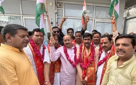 तिरंगे की शान में उमड़ा जनसैलाब, भरथना में ऐतिहासिक यात्रा संपन्न