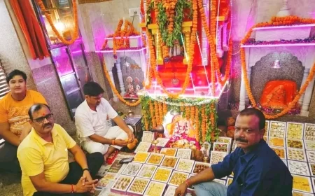 भरथना हनुमान गढ़ी में 44वां मंगल महोत्सव, बुढ़वा मंगल पर उमड़ी भक्तों की भीड़