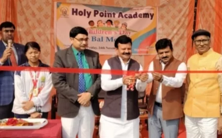 बाल दिवस पर झूलों और खेलों के साथ होली प्वाइंट एकेडमी में धूमधाम