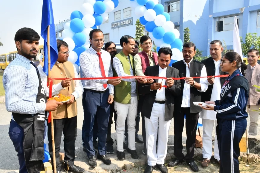 जयोत्री अकैडमी में बाल दिवस पर किताबों का मेला, बच्चों में दिखा उत्साह