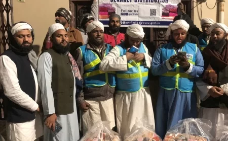 भरथना में GNRF ने जरूरतमंदों को बांटे कंबल