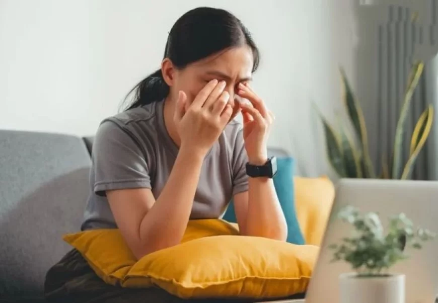 आंखों और माथे में दर्द क्यों होता है? डॉक्टर बता रहे हैं किन बीमारियों का हो सकता है संकेत