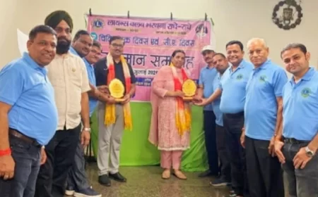 लायंस क्लब 'राधे-राधे' ने डॉक्टरों और CA को किया सम्मानित